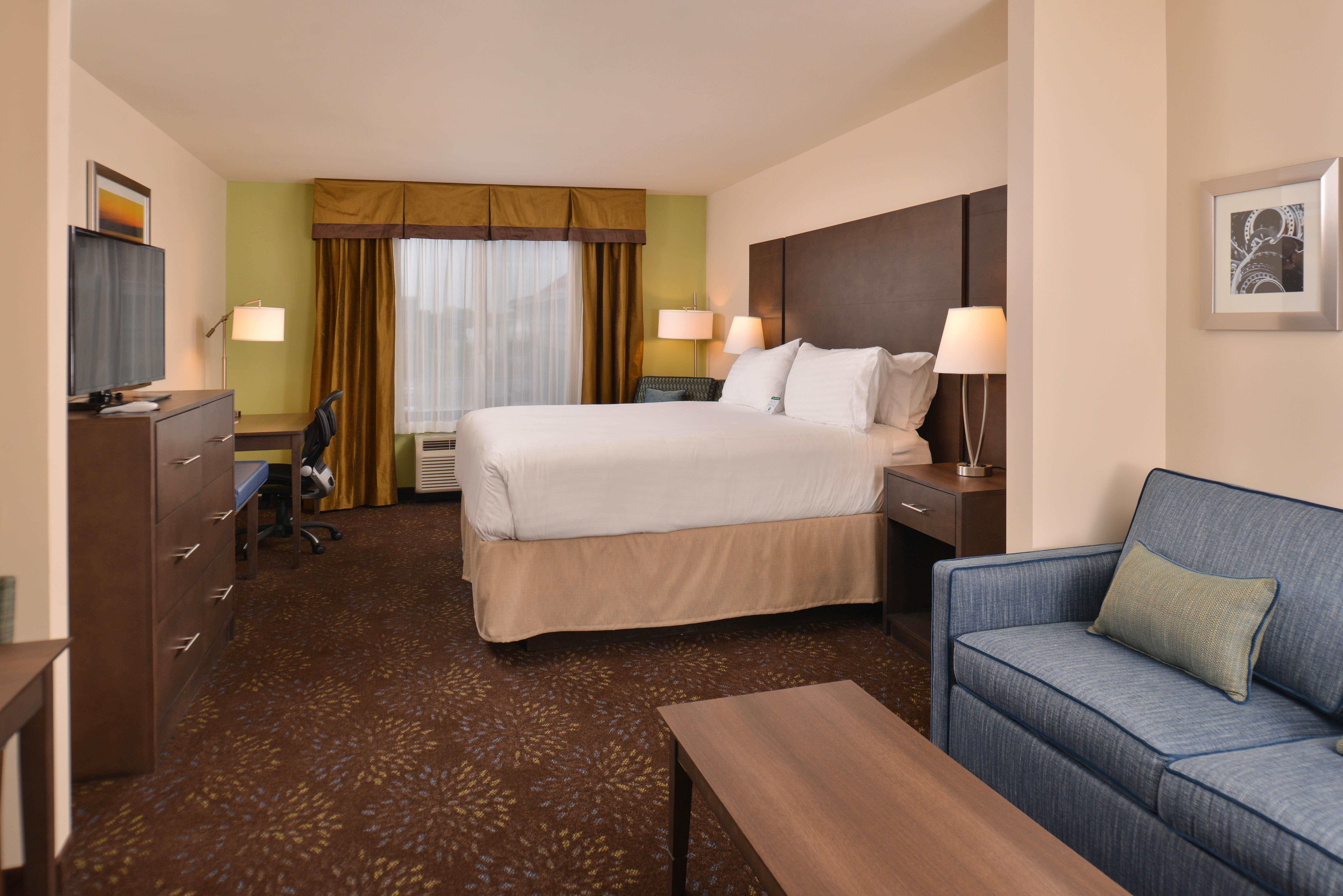 Holiday Inn Express & Suites Dearborn Sw - Detroit Area By Ihg Екстериор снимка